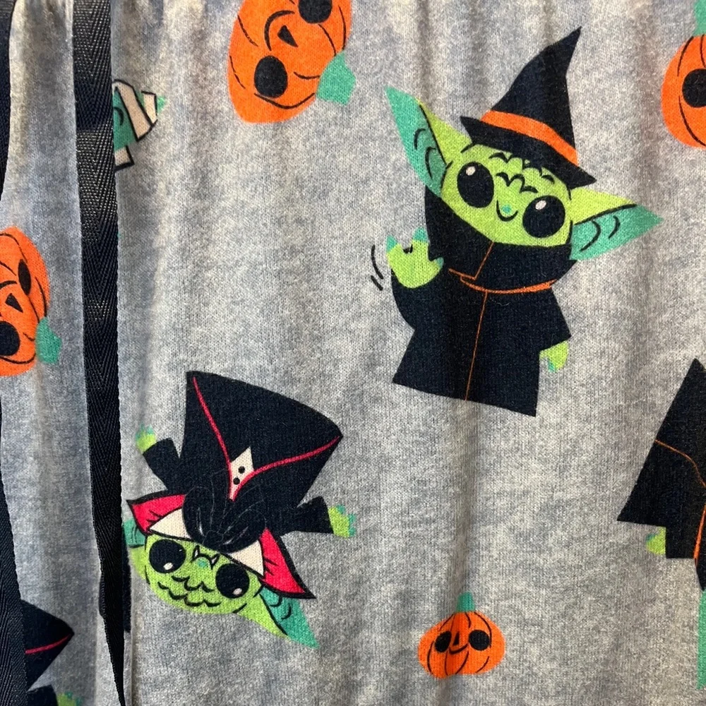 Boys youth size medium polyester drawstring Starwars Grogu Halloween sle…